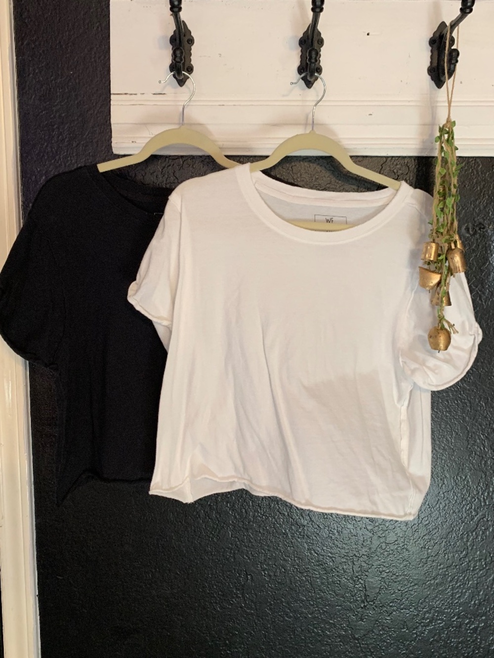 We The Free- black & white crop tees sz XL